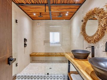 Departamento de 3 recamaras con alberca y vista al mar en venta