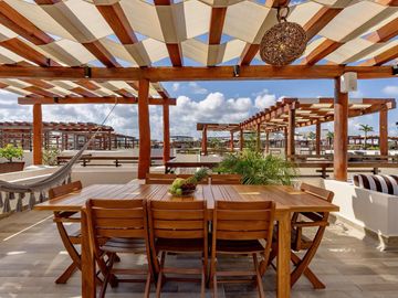 Departamento de 3 recamaras con alberca y vista al mar en venta