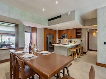 Departamento de 3 recamaras con alberca y vista al mar en venta