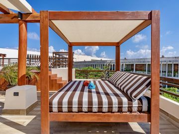 Departamento de 3 recamaras con alberca y vista al mar en venta