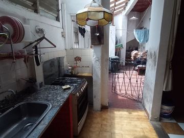 PH 2 ambientes Venta Parque Avellaneda PB patio