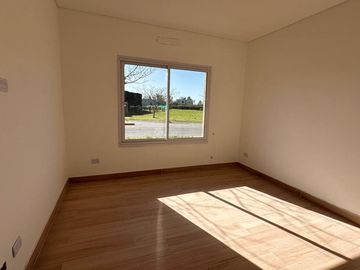 Venta Casa Pilar del Este Santa Emilia- Pilar