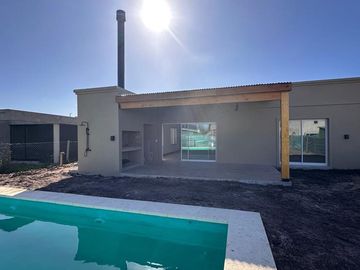 Venta Casa Pilar del Este Santa Emilia- Pilar