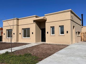 Venta Casa Pilar del Este Santa Emilia- Pilar