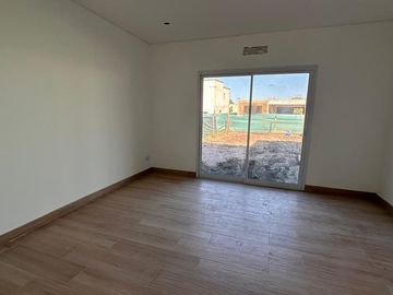 Venta Casa Pilar del Este Santa Emilia- Pilar