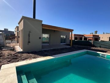 Venta Casa Pilar del Este Santa Emilia- Pilar