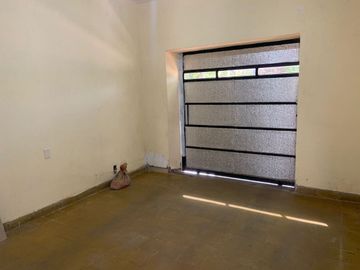 VENDO OPORTUNIDAD CASA BARRIO TRAPICHE RECICLADA