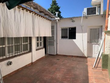 VENDO OPORTUNIDAD CASA BARRIO TRAPICHE RECICLADA