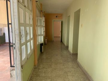 VENDO OPORTUNIDAD CASA BARRIO TRAPICHE RECICLADA
