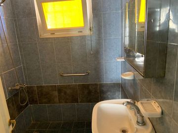 VENDO OPORTUNIDAD CASA BARRIO TRAPICHE RECICLADA