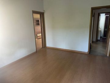 Venta casa 5 ambientes Ciudad Jardín El Palomar