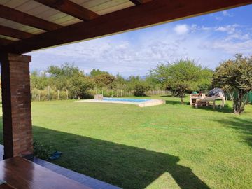 VENTA CASA 3 DORMITORIOS EN LOS ESPINILLOS