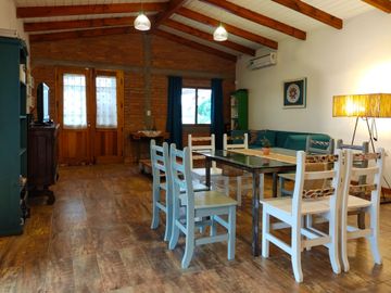 VENTA CASA 3 DORMITORIOS EN LOS ESPINILLOS