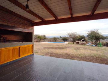 VENTA CASA 3 DORMITORIOS EN LOS ESPINILLOS