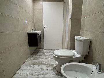 Monoamb a Estrenar c/ Amplio Patio - Balvanera