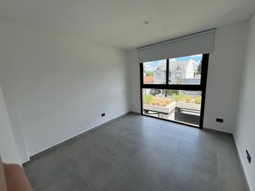 VENTA CASA DUPLEX CASTELAR 4 AMB - APTO CREDITO