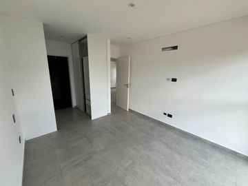 VENTA CASA DUPLEX CASTELAR 4 AMB - APTO CREDITO