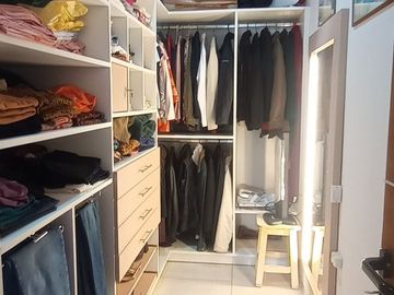 VENTA HERMOSA CASA EN VILLA SANTA CRUZ DEL LAGO