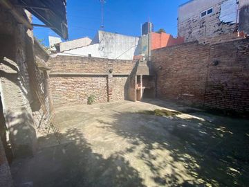 VENTA PH  4 AMB SANTOS LUGARES PATIO A REFACCIONAR