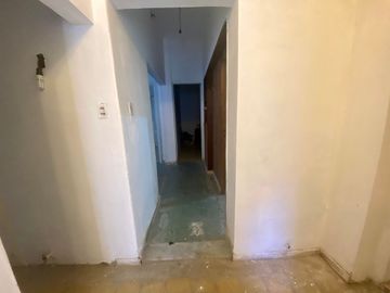 VENTA PH  4 AMB SANTOS LUGARES PATIO A REFACCIONAR