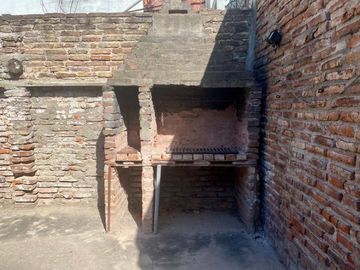 VENTA PH  4 AMB SANTOS LUGARES PATIO A REFACCIONAR