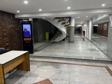 VENTA 2 AMB. AMPLIO. RETIRO!APTO PROF.