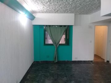 VENTA 2 AMB. AMPLIO. RETIRO!APTO PROF.