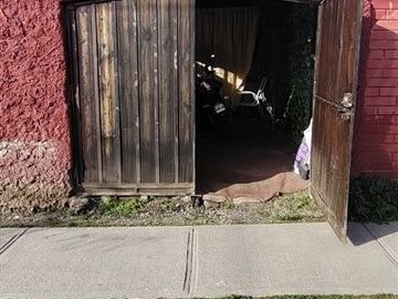 Casa en Venta en AVENIDA GABRIELA CON RODAS