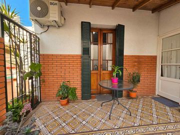 VENTA 2 CASAS ENTRAD.INDEP S/LOTE 300M2 FLORIDA