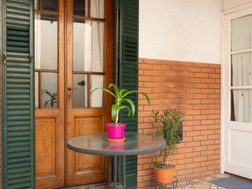 VENTA 2 CASAS ENTRAD.INDEP S/LOTE 300M2 FLORIDA