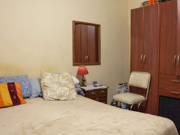 VENTA 2 CASAS ENTRAD.INDEP S/LOTE 300M2 FLORIDA