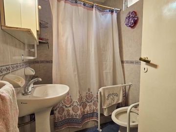 VENTA 2 CASAS ENTRAD.INDEP S/LOTE 300M2 FLORIDA