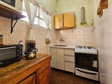 VENTA 2 CASAS ENTRAD.INDEP S/LOTE 300M2 FLORIDA