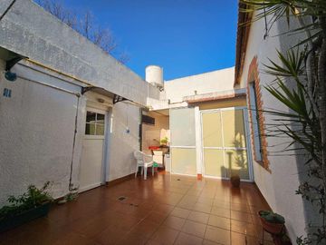 VENTA 2 CASAS ENTRAD.INDEP S/LOTE 300M2 FLORIDA