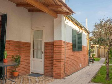 VENTA 2 CASAS ENTRAD.INDEP S/LOTE 300M2 FLORIDA