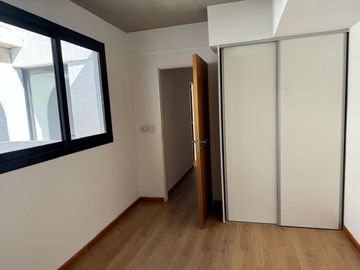 Venta Departamento 4 ambientes Castelar con Patio