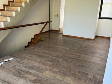 Venta Departamento 4 ambientes Castelar con Patio