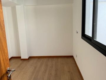 Venta Departamento 4 ambientes Castelar con Patio