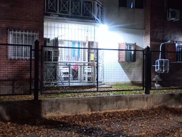 PH en venta - 2 Dormitorios 1 Baño - 52Mts2 - Monte Grande