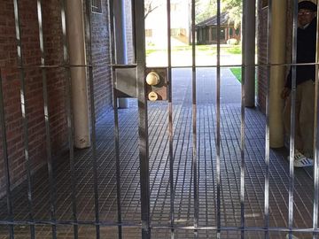 PH en venta - 2 Dormitorios 1 Baño - 52Mts2 - Monte Grande