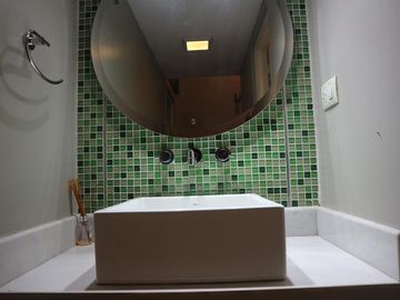 Depa/Casa premium en  A,v Salta 600