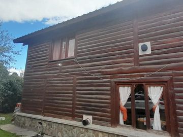 Duplex  en El hoyo 70m2 Excelente ubicacion sobre av. San Martin