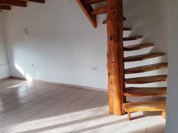 Duplex  en El hoyo 70m2 Excelente ubicacion sobre av. San Martin