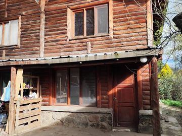 Duplex  en El hoyo 70m2 Excelente ubicacion sobre av. San Martin