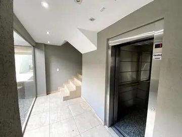 Departamento de 2 ambientes en venta en Moron