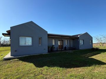 Casa en Venta en Haras El Malacate Club de Campo