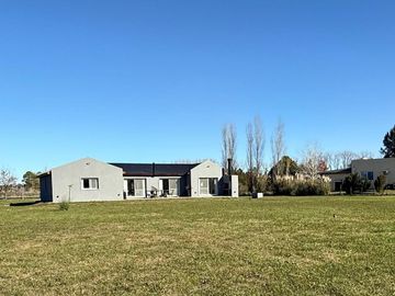 Casa en Venta en Haras El Malacate Club de Campo