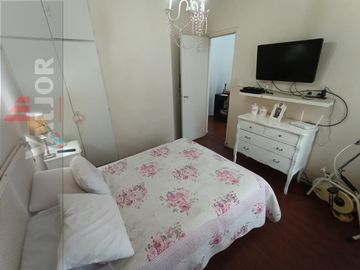 Departamento / PH 4 amb 82m2 totales al frente c/balcon corrido!!!