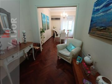 Departamento / PH 4 amb 82m2 totales al frente c/balcon corrido!!!