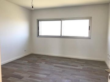 Casa en Venta y Alquiler al Lago - Ceibos, Puertos del Lago